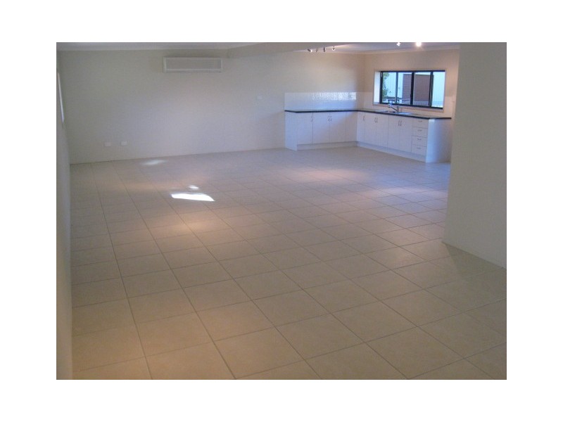 14 Bridgeman Street, Emerald QLD 4720