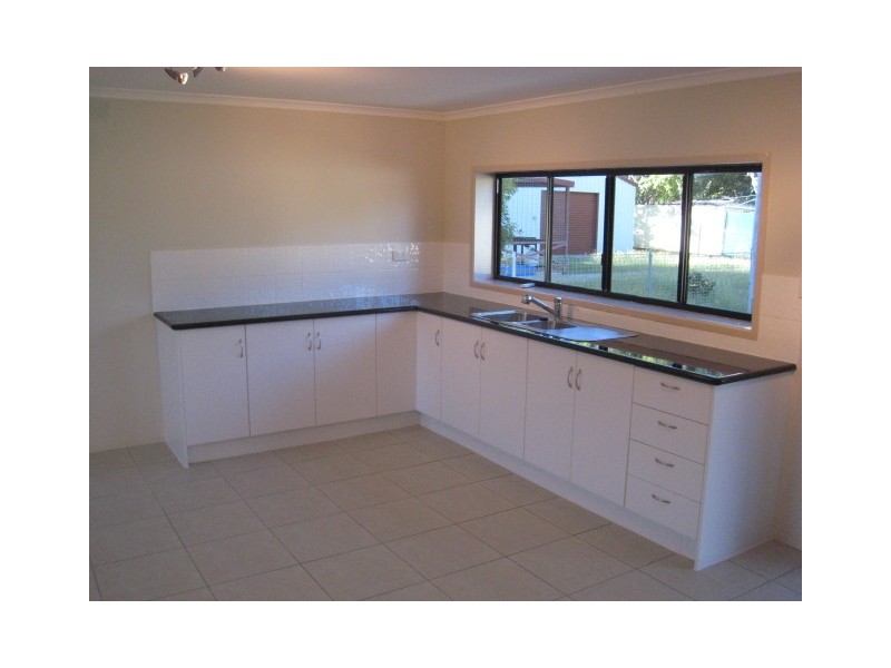 14 Bridgeman Street, Emerald QLD 4720