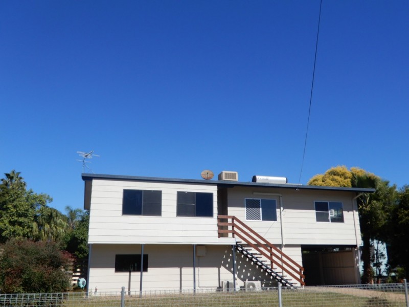 14 Bridgeman Street, Emerald QLD 4720