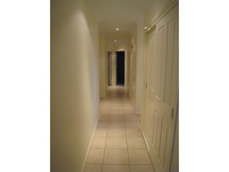 5 Clark Drive, Emerald QLD 4720