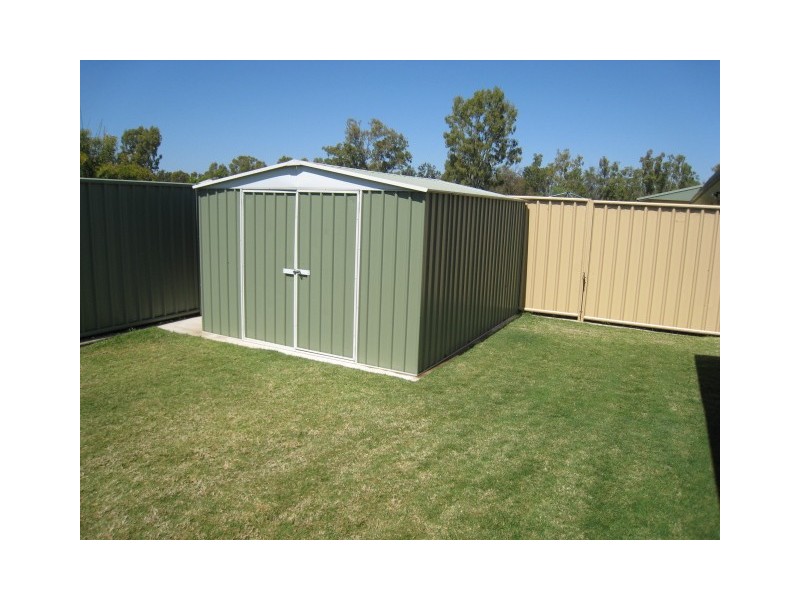 5 Clark Drive, Emerald QLD 4720