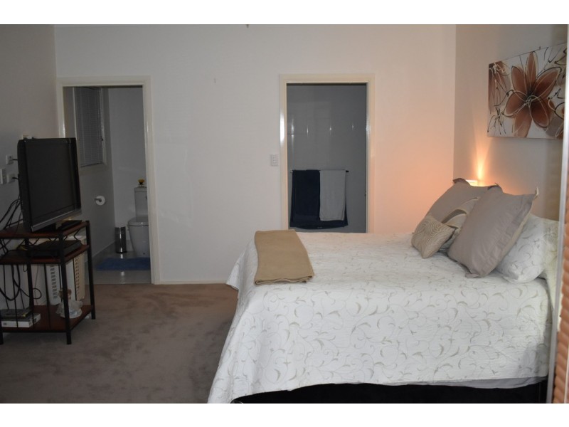 28 Cunningham Drive, Emerald QLD 4720