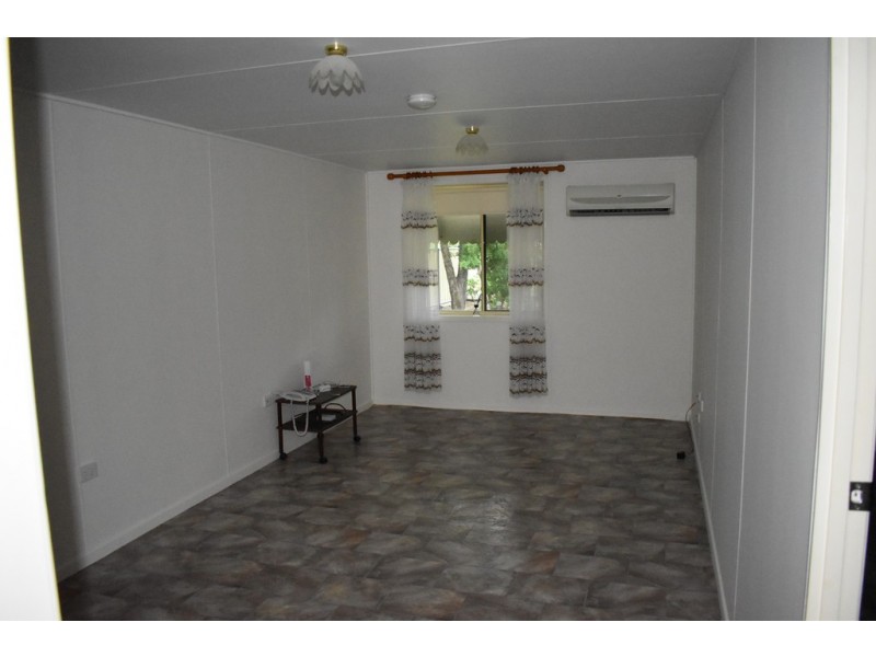 28 Cunningham Drive, Emerald QLD 4720