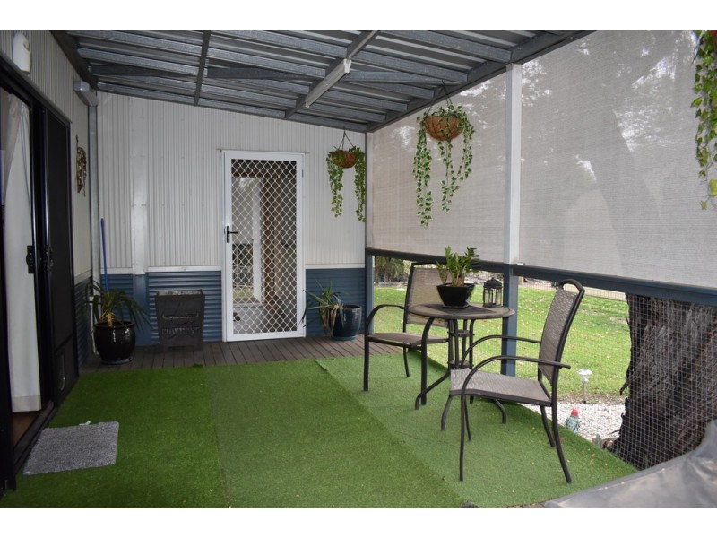 28 Cunningham Drive, Emerald QLD 4720