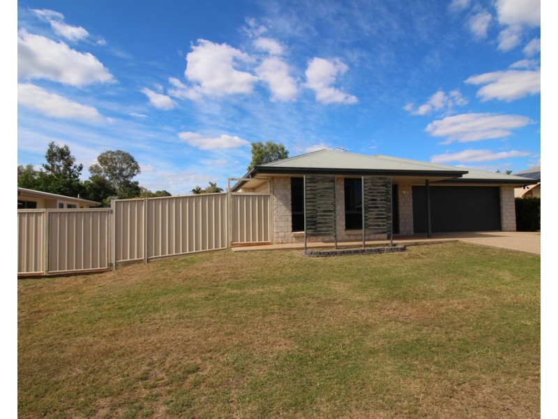 29 Blue Gums Drive, Emerald QLD 4720