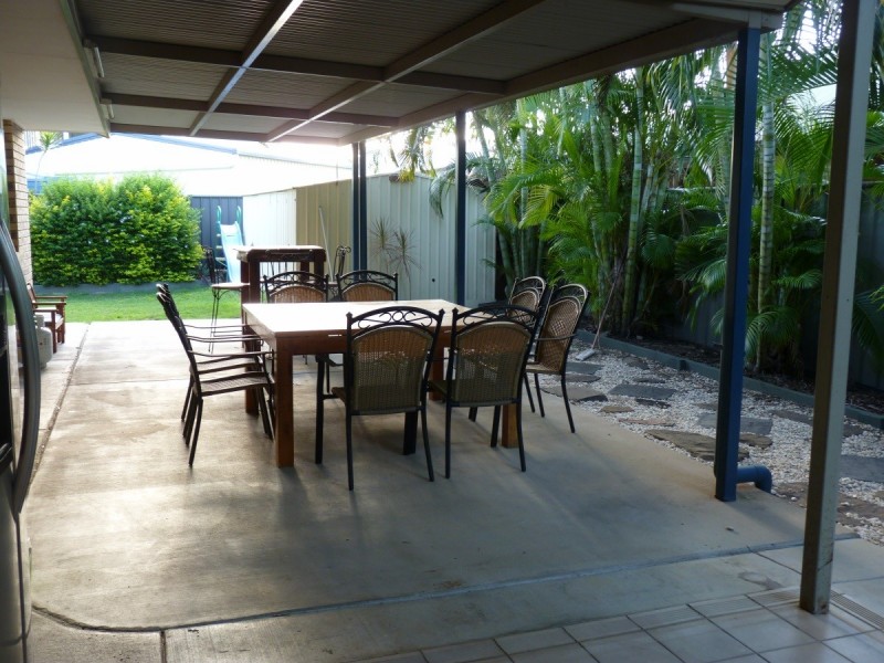 11 Barry Street, Emerald QLD 4720