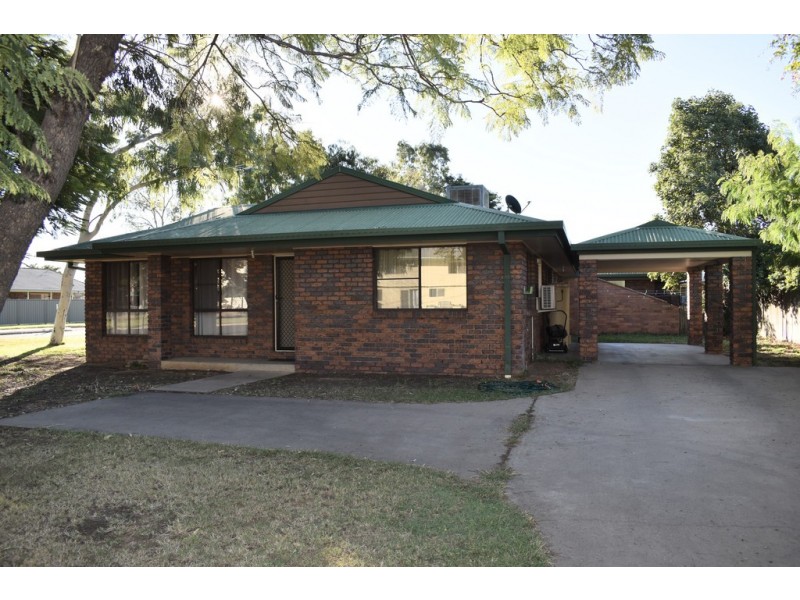 9 Egan Street, Emerald QLD 4720