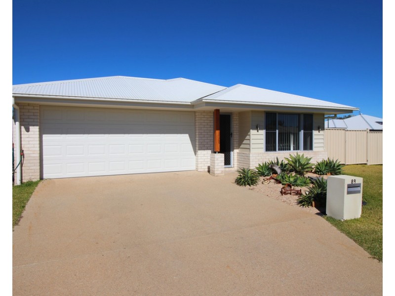 89 Canterbury Road, Emerald QLD 4720