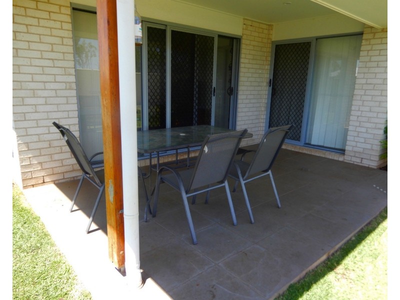 89 Canterbury Road, Emerald QLD 4720