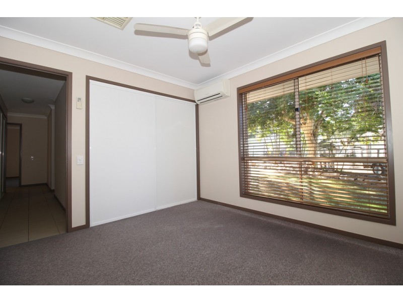 34 Cowan Crescent, Emerald QLD 4720