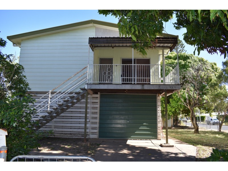 19 Garnet Street, Emerald QLD 4720