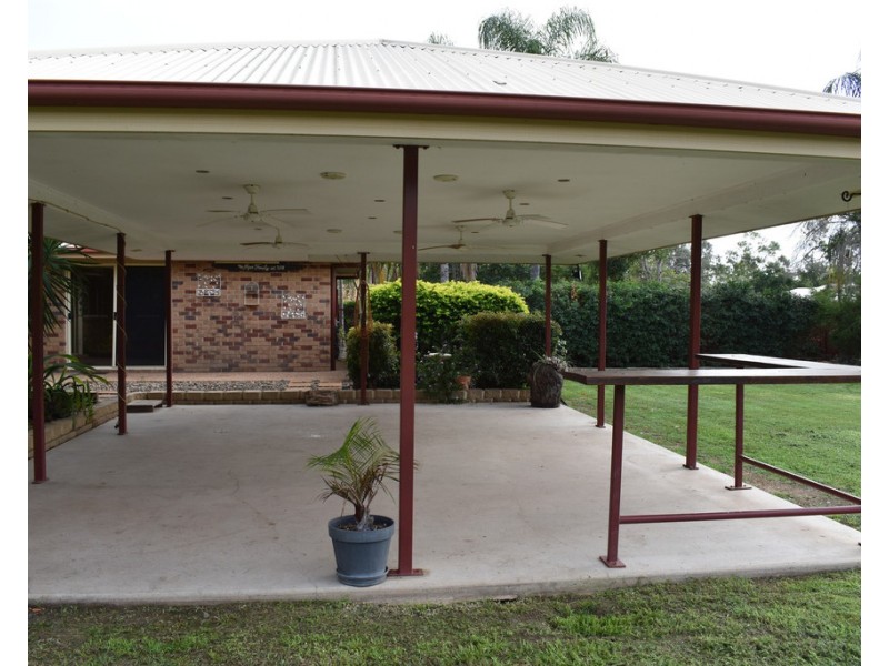 10 Coaker Drive, Emerald QLD 4720