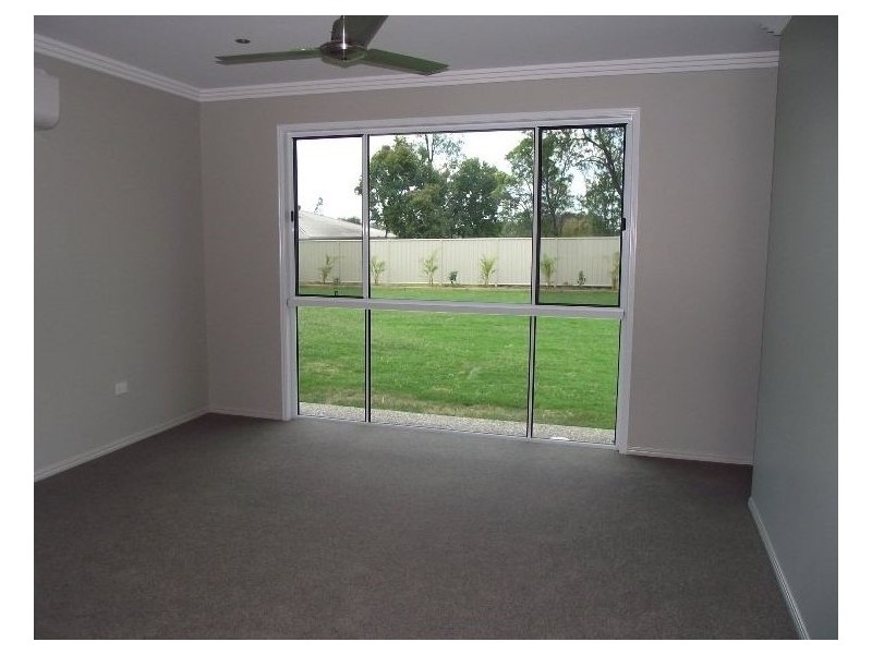 9 Moriarty Street, Emerald QLD 4720