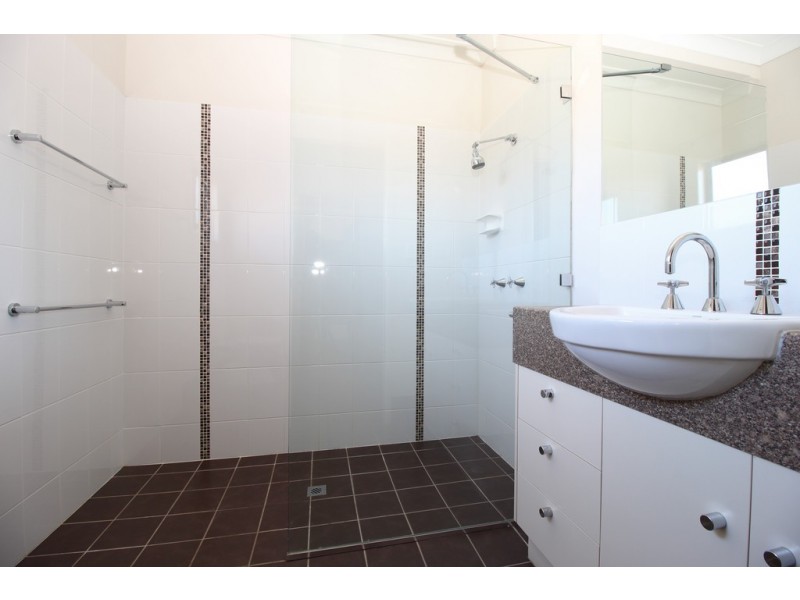 77 Patanga Place, Emerald QLD 4720