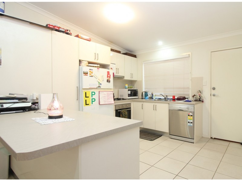 16/8 Hillcrest Street, Emerald QLD 4720