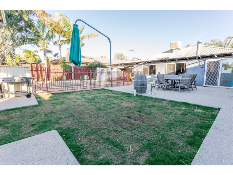 68 Crinum Crescent, Emerald QLD 4720