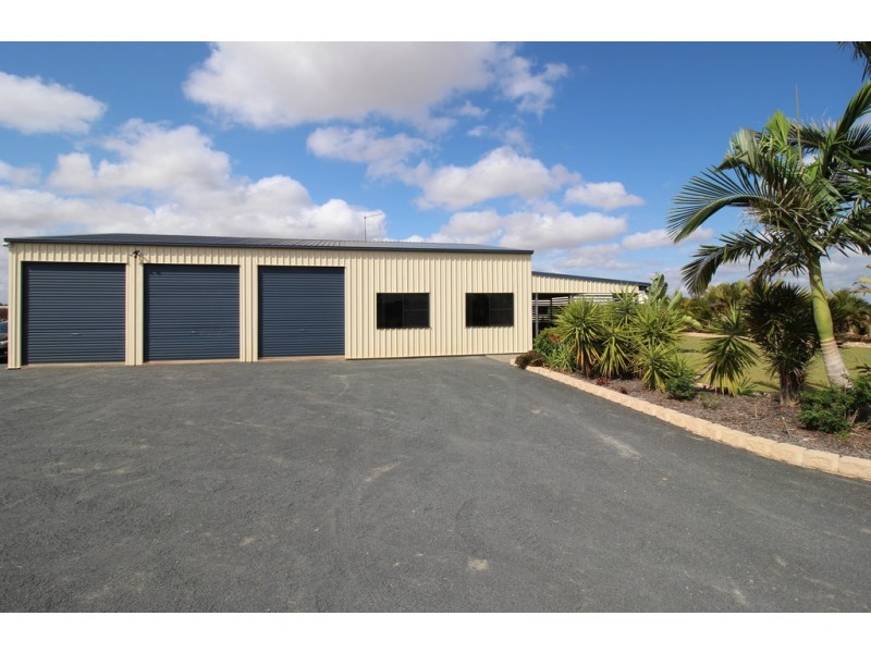 9 Bottle Tree Road, Emerald QLD 4720