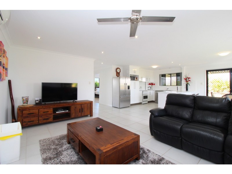 9 Bottle Tree Road, Emerald QLD 4720