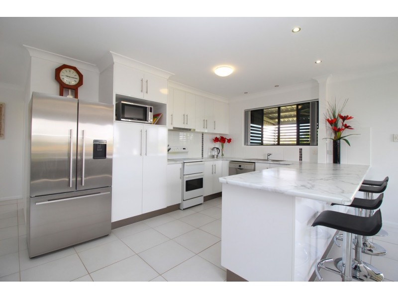 9 Bottle Tree Road, Emerald QLD 4720