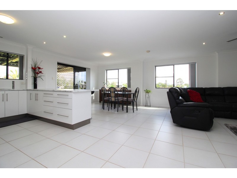 9 Bottle Tree Road, Emerald QLD 4720