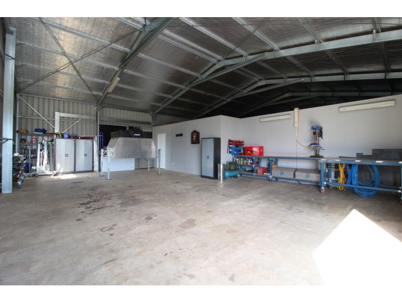 9 Bottle Tree Road, Emerald QLD 4720