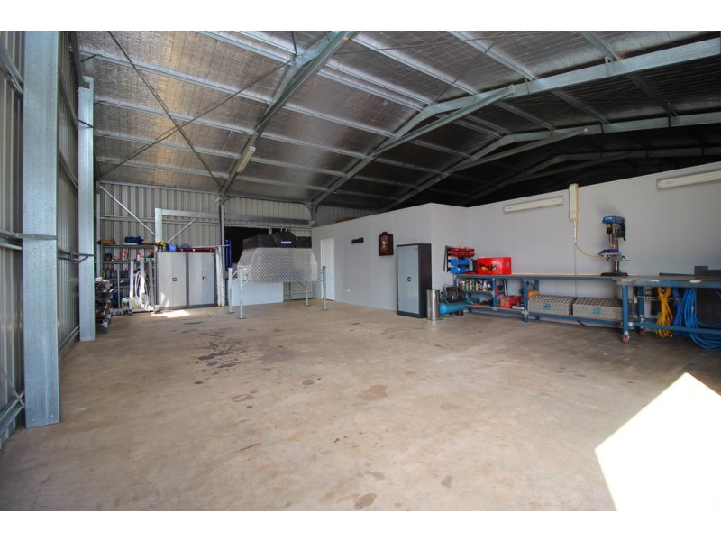 9 Bottle Tree Road, Emerald QLD 4720