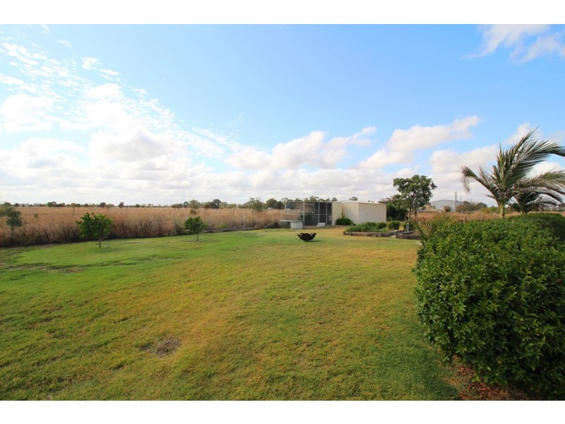 9 Bottle Tree Road, Emerald QLD 4720