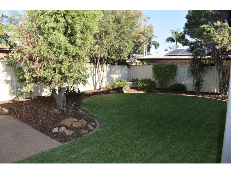 4 Ibell Court, Emerald QLD 4720