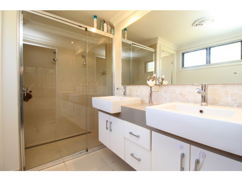 8 Morgan Place, Emerald QLD 4720