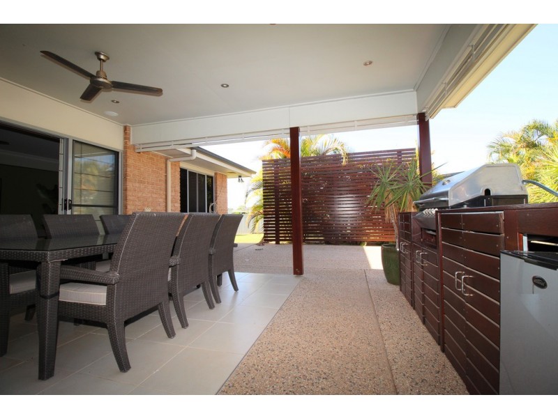 8 Morgan Place, Emerald QLD 4720