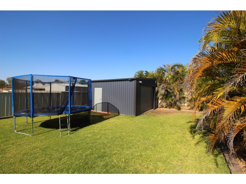 8 Morgan Place, Emerald QLD 4720