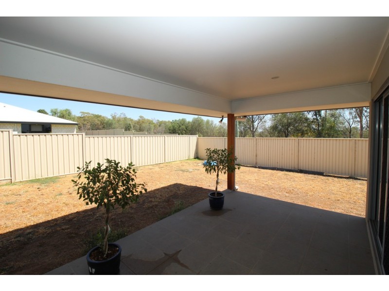 2 Maranda Street, Emerald QLD 4720
