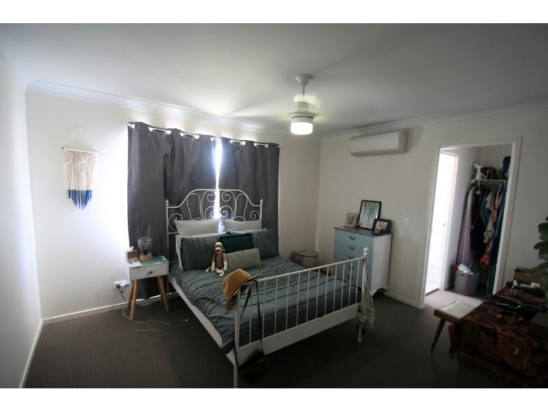 2/6 Sullivan Street, Emerald QLD 4720