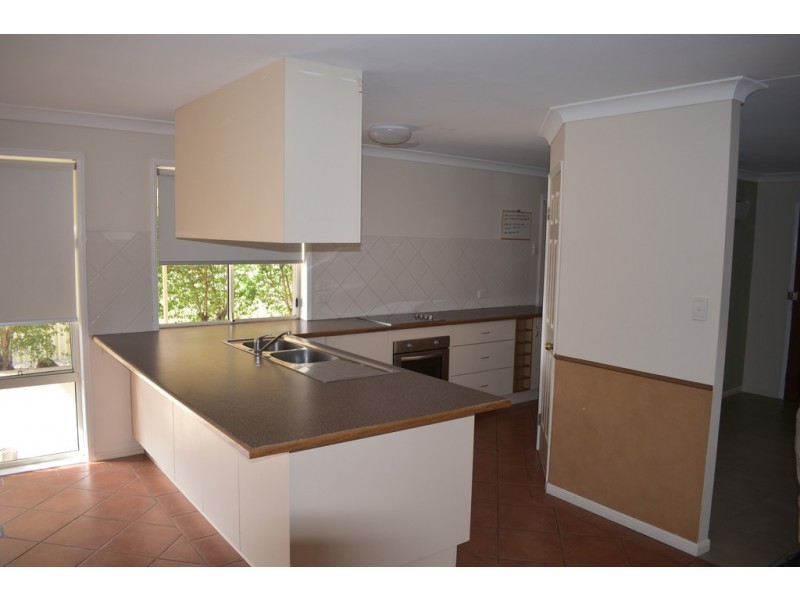 6 Spring Grove, Emerald QLD 4720