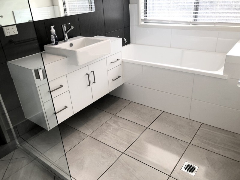 27 Canterbury Road, Emerald QLD 4720