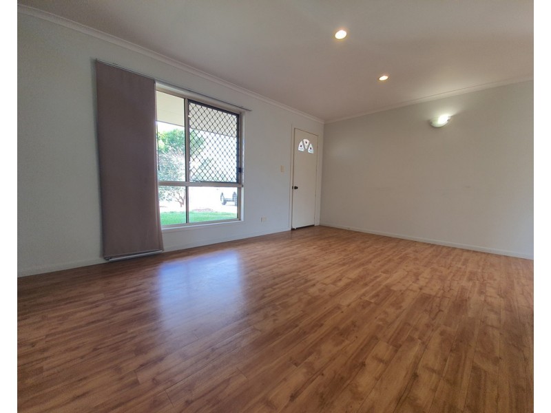 2/1 Buchholz Place, Emerald QLD 4720