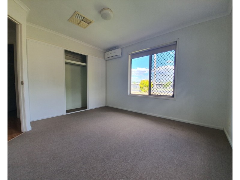2/1 Buchholz Place, Emerald QLD 4720