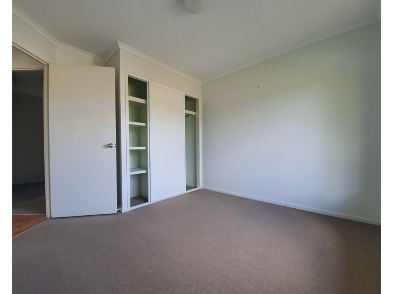 2/1 Buchholz Place, Emerald QLD 4720