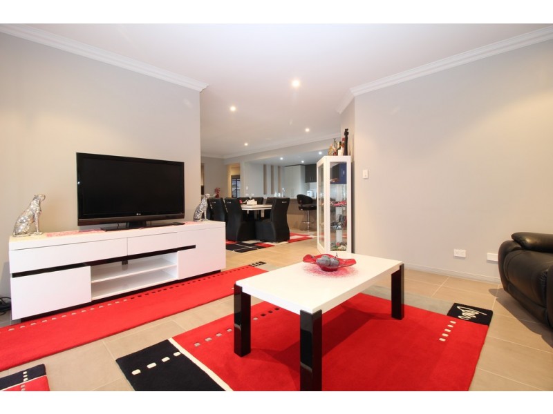 9 Desgrand Street, Emerald QLD 4720