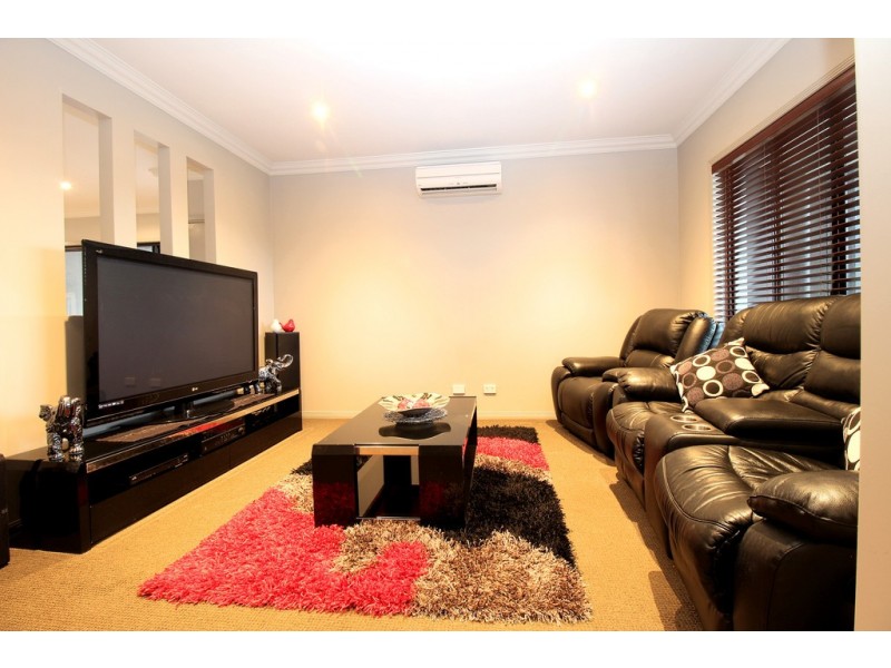 9 Desgrand Street, Emerald QLD 4720