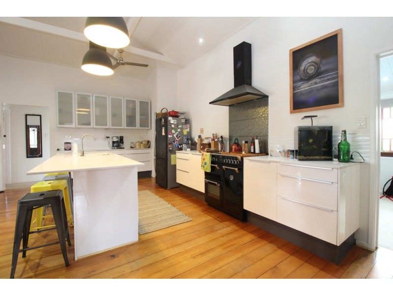 25 Theresa Street, Emerald QLD 4720