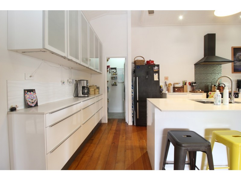 25 Theresa Street, Emerald QLD 4720