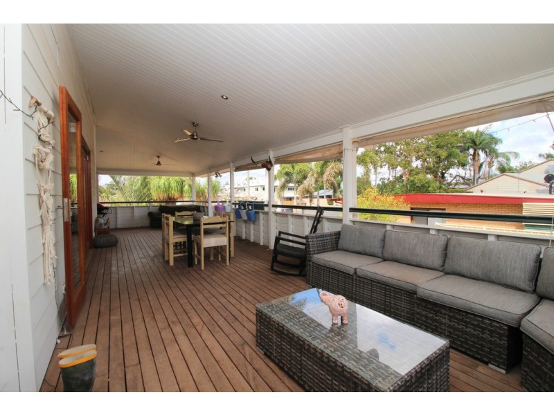 25 Theresa Street, Emerald QLD 4720