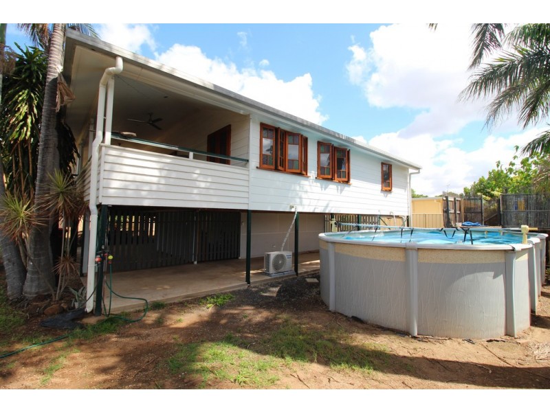 25 Theresa Street, Emerald QLD 4720