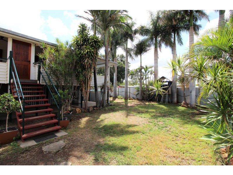 25 Theresa Street, Emerald QLD 4720