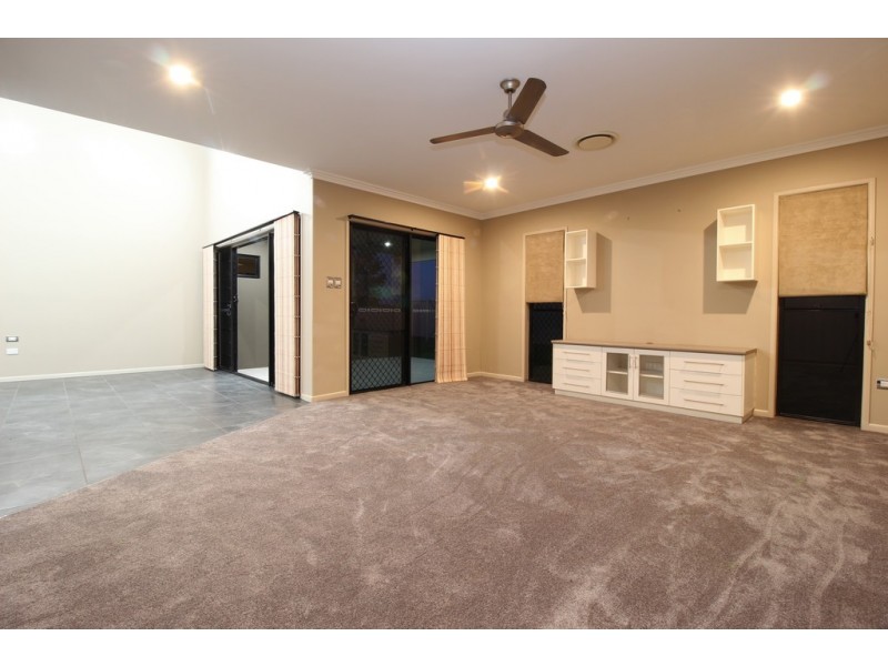 21 Callaghan Street, Emerald QLD 4720