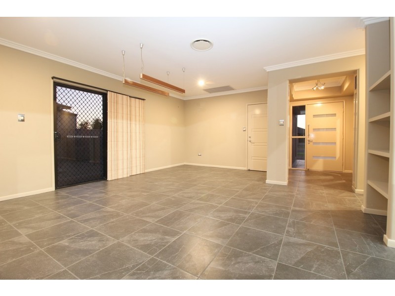 21 Callaghan Street, Emerald QLD 4720