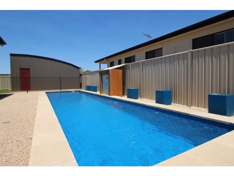 21 Callaghan Street, Emerald QLD 4720