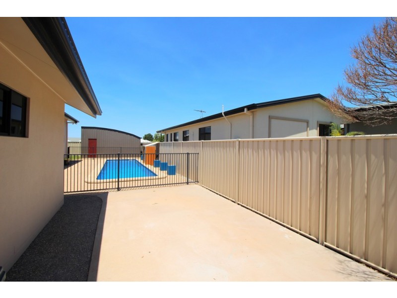 21 Callaghan Street, Emerald QLD 4720
