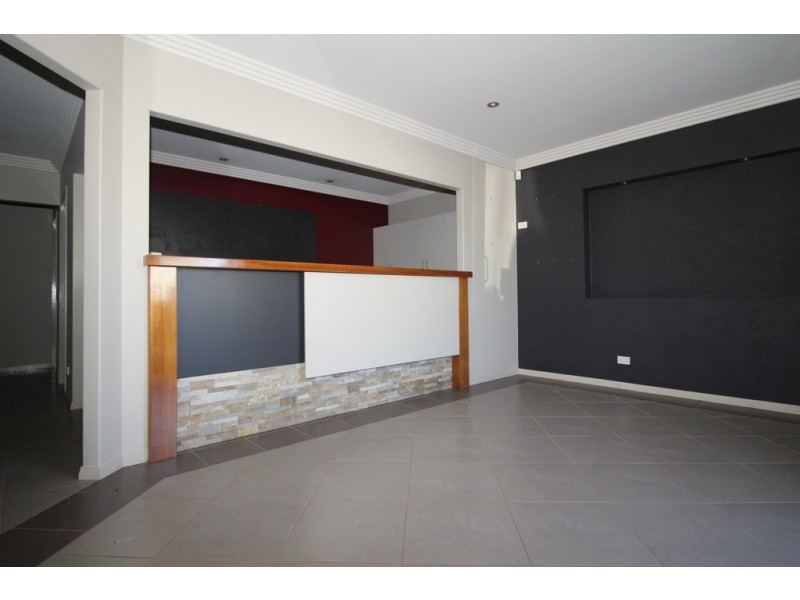 42 Batts Street, Emerald QLD 4720